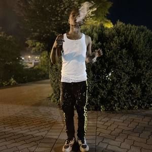 Meet your Posher, Devin